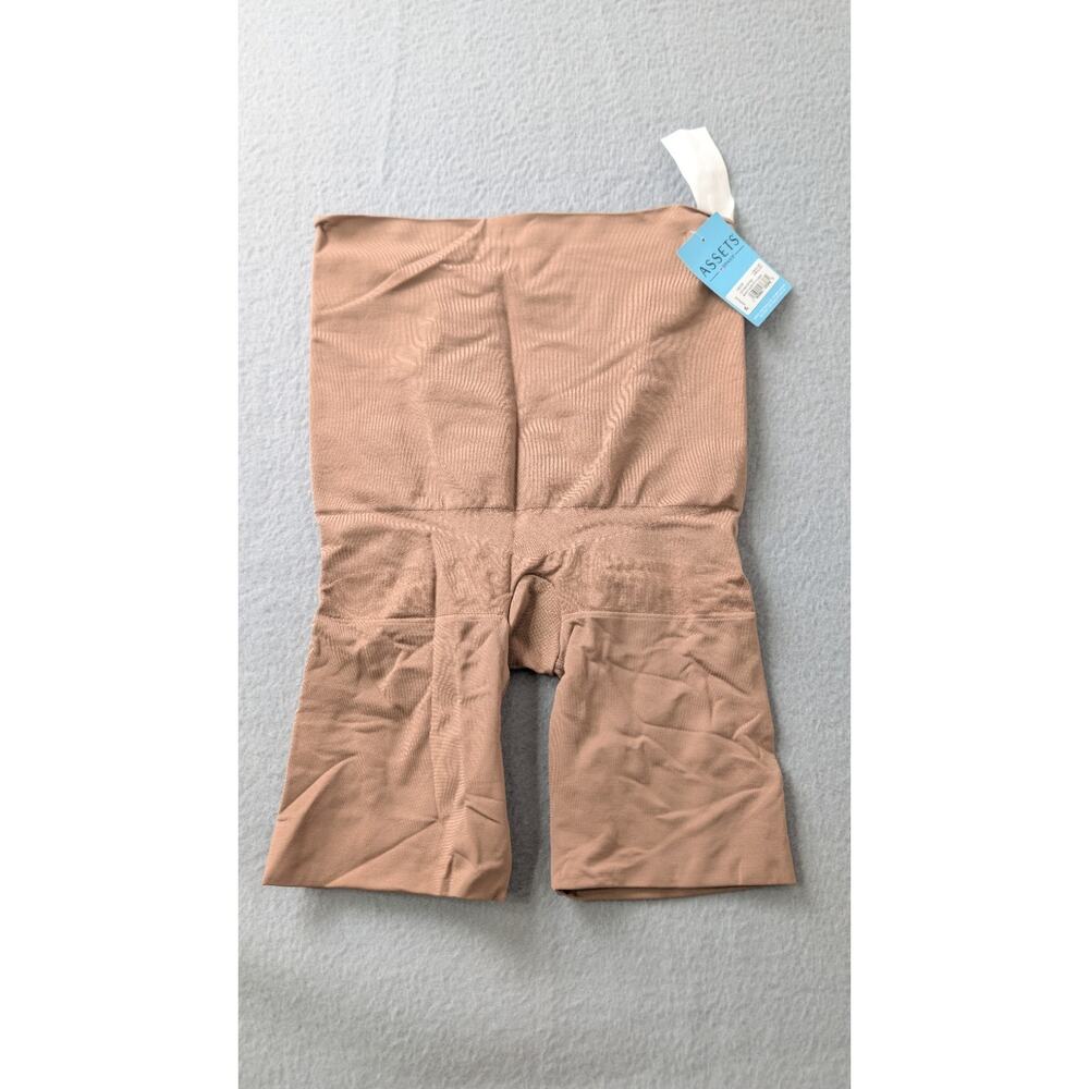 Assets by Spanx High-Waist Mid-Thigh Body Shaper Café Au Lait - Size M